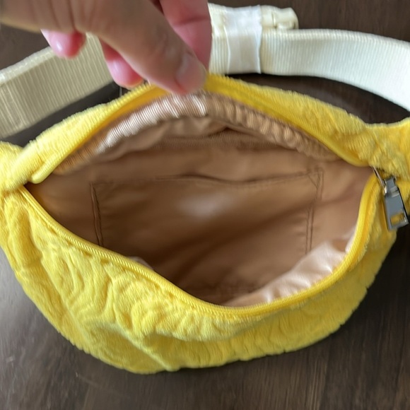 New Sunny Yellow Terry Cloth Fanny Pack Crossbody Bag 1.5” Wide Canvas Strap - Picture 4 of 8